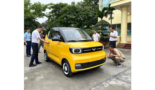 HONGGUANG MINIEV CHỐT RA MẮT VIỆT NAM CUỐI THÁNG NÀY: GIÁ DỰ KIẾN HỢP NGƯỜI LƯƠNG 15 TRIỆU, CHẠY 170KM/SẠC